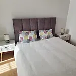 Apartment Lumar