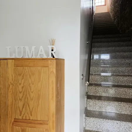 Lumar *